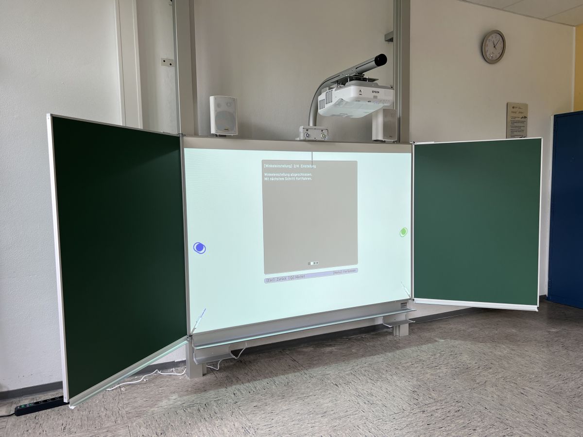 Wir konzipieren und implementieren innovative Medientechnik für Schulen, Universitäten, Fachhochschulen und weitere öffentliche und private Bildungseinrichtungen