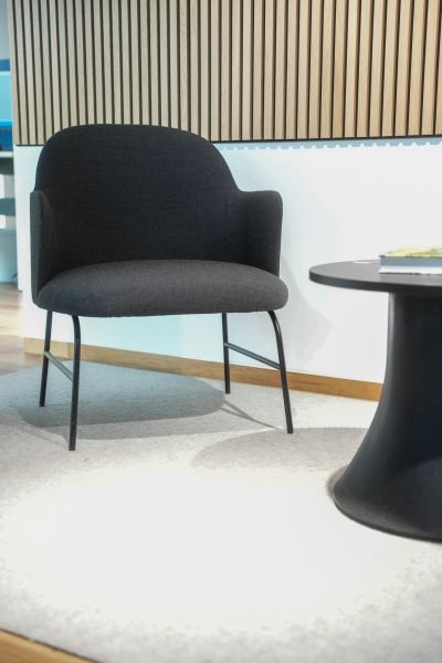 Elegante Sitzlösung im schlichten und cleanen design