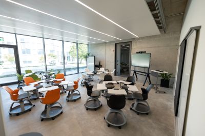 Flexibel und anpassungsfähig - Der Seminarstuhl der sich perfekt an die Bedürfnisse der Teilnehmer anpasst