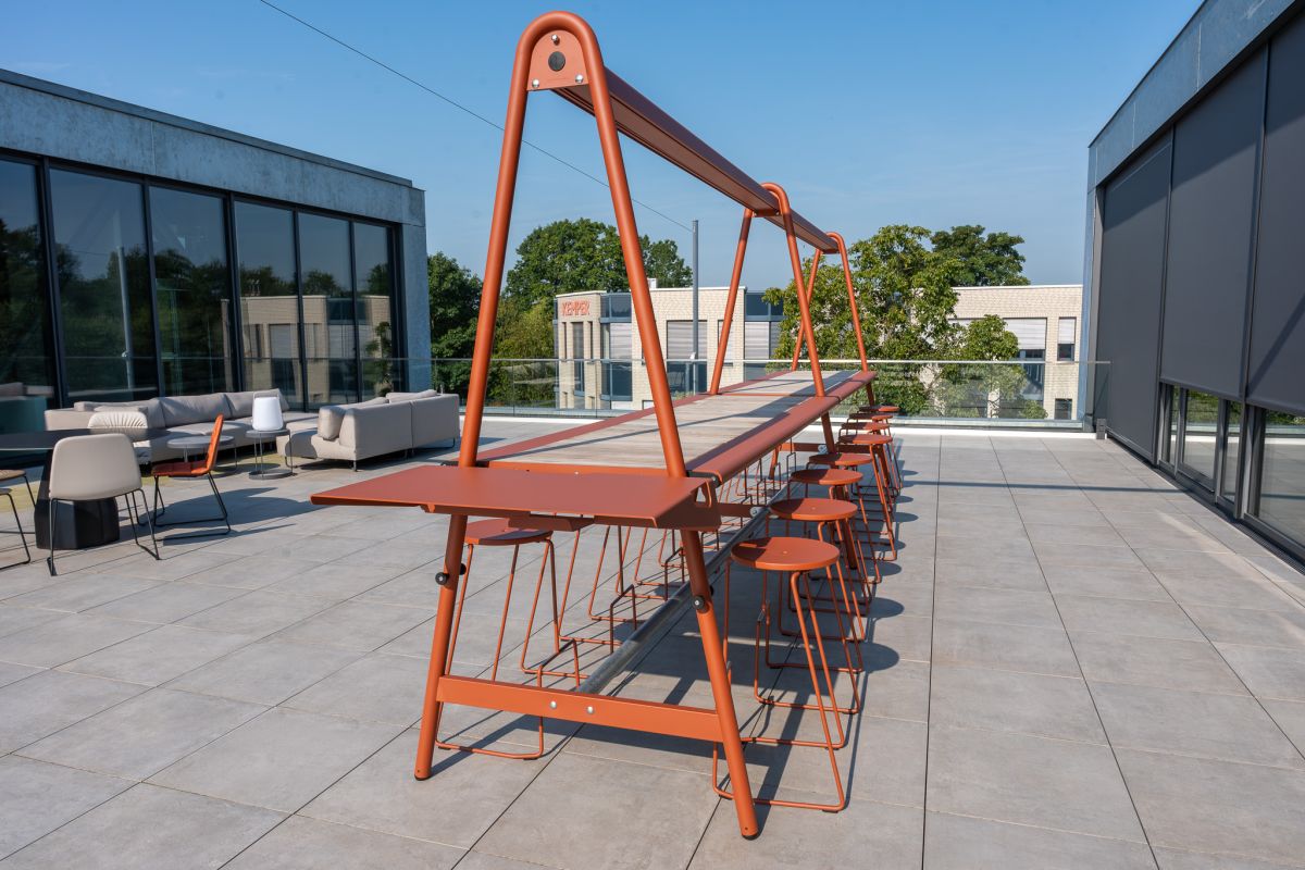 Stilvolle Outdoormöbel für entspannte Pausen in den wärmeren Monaten