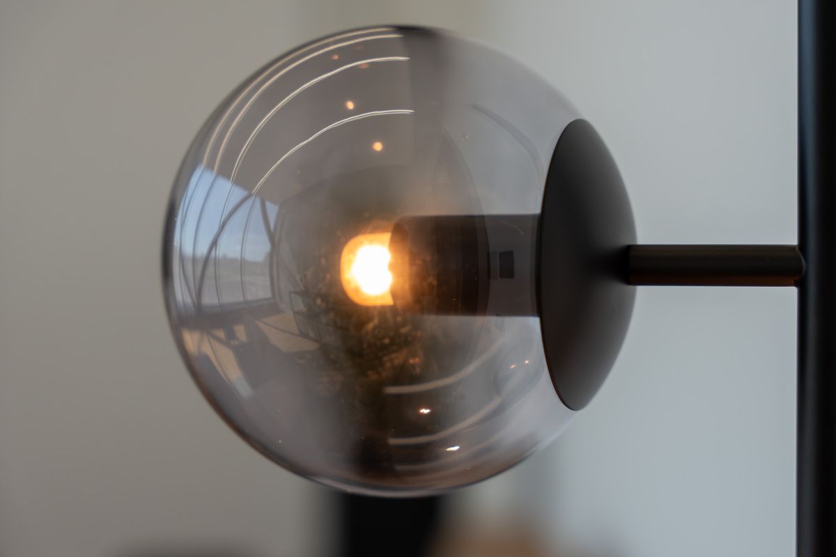 Die richtige Beleuchtung gehört zu der Büroplanung dazu