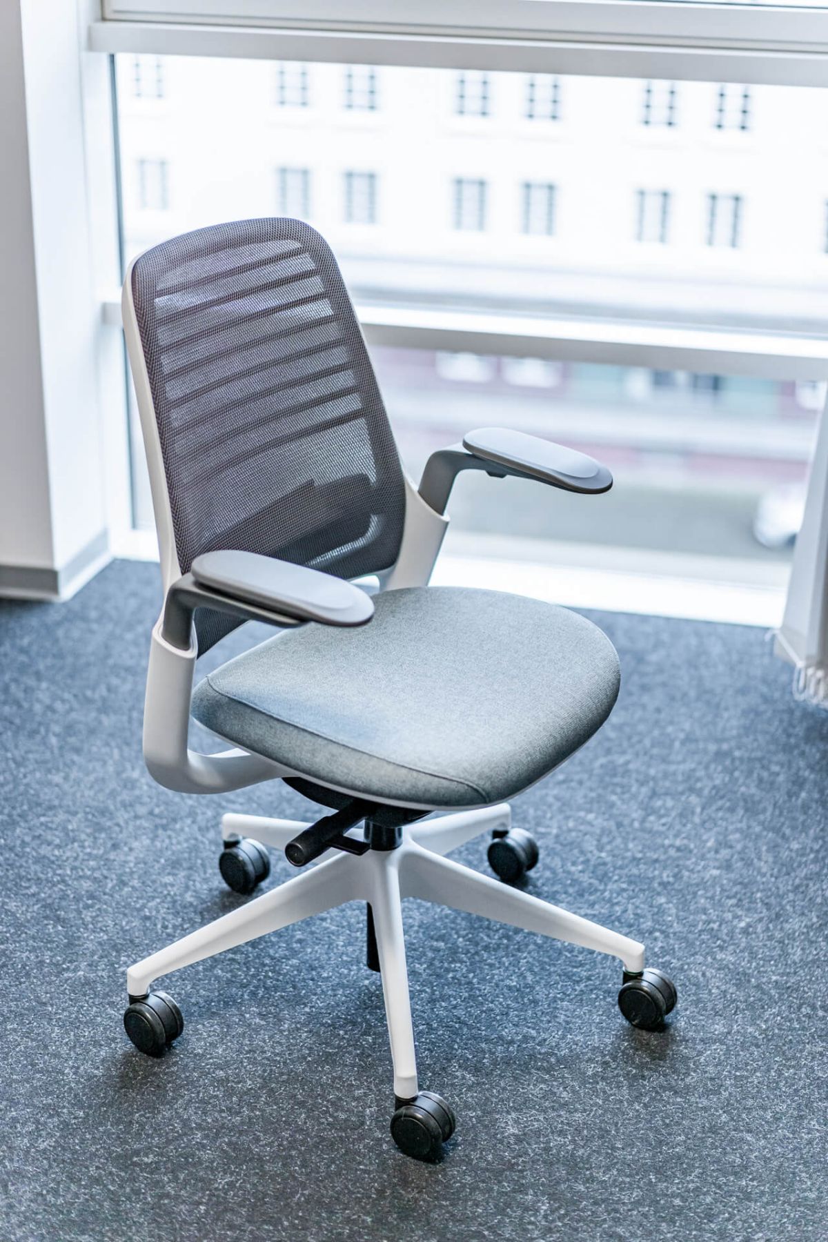 ergonomischer Bürodrehstuhl